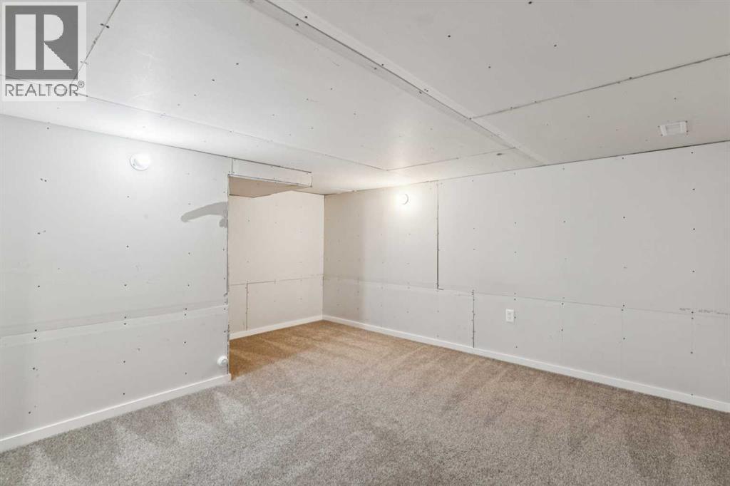 220 Templeby Place Ne, Calgary, Alberta  T1Y 5H1 - Photo 41 - A2281106