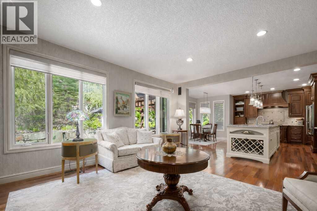 10 Spring Valley Place Sw, Calgary, Alberta  T3H 4V1 - Photo 23 - A2288596