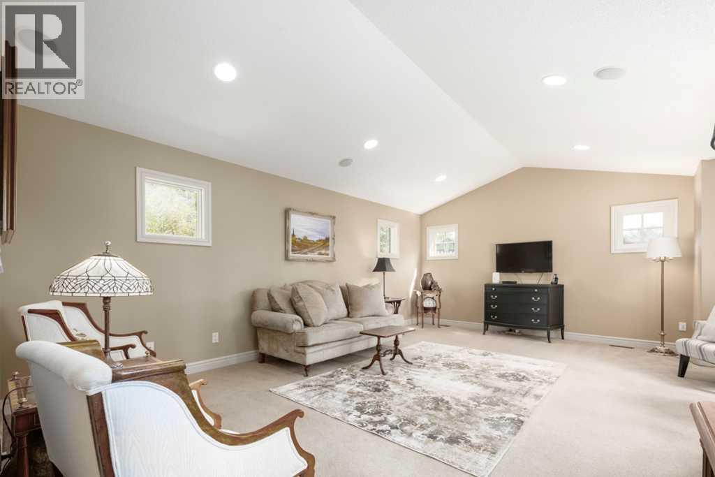 10 Spring Valley Place Sw, Calgary, Alberta  T3H 4V1 - Photo 40 - A2288596