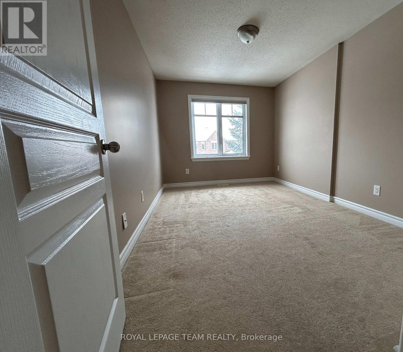 227 Jersey Tea Circle N, Ottawa, Ontario K1V 2L4 - Photo 17 - X12821216