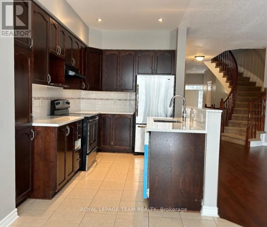 227 Jersey Tea Circle N, Ottawa, Ontario K1V 2L4 - Photo 8 - X12821216