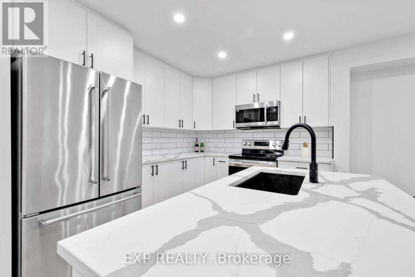 12 Marabrooke Street, Ottawa, Ontario  K2G 7A1 - Photo 14 - X12824450