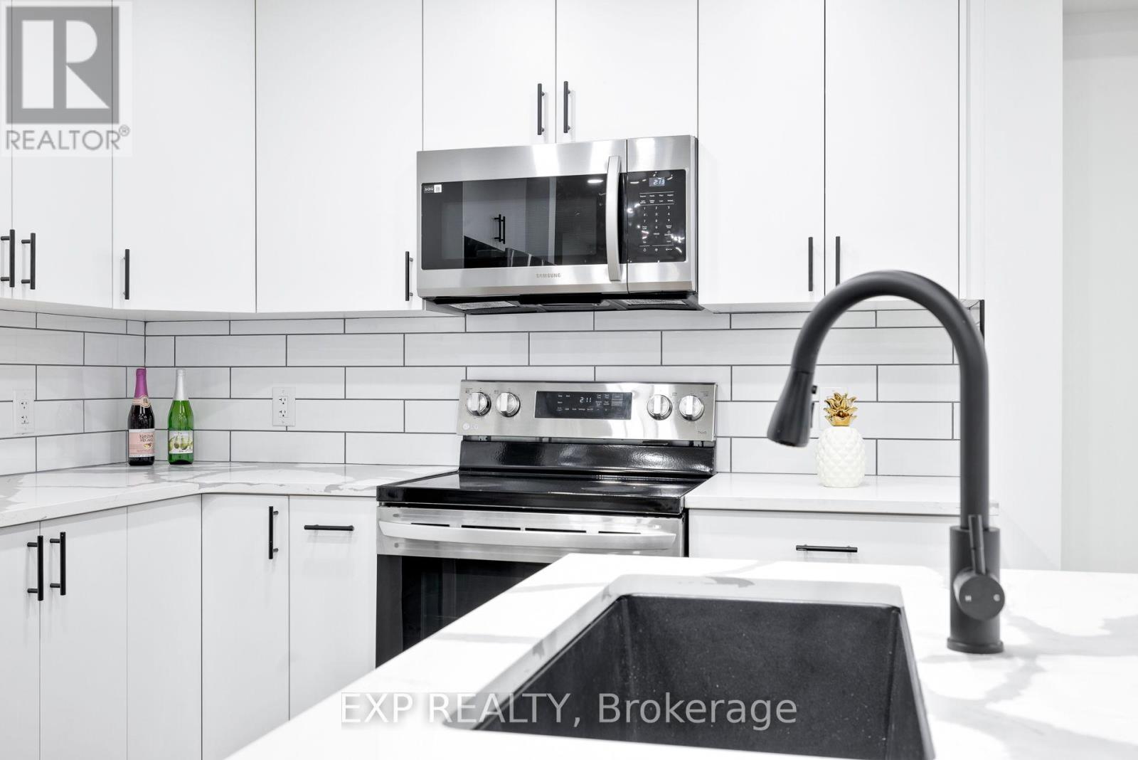 12 Marabrooke Street, Ottawa, Ontario  K2G 7A1 - Photo 15 - X12824450