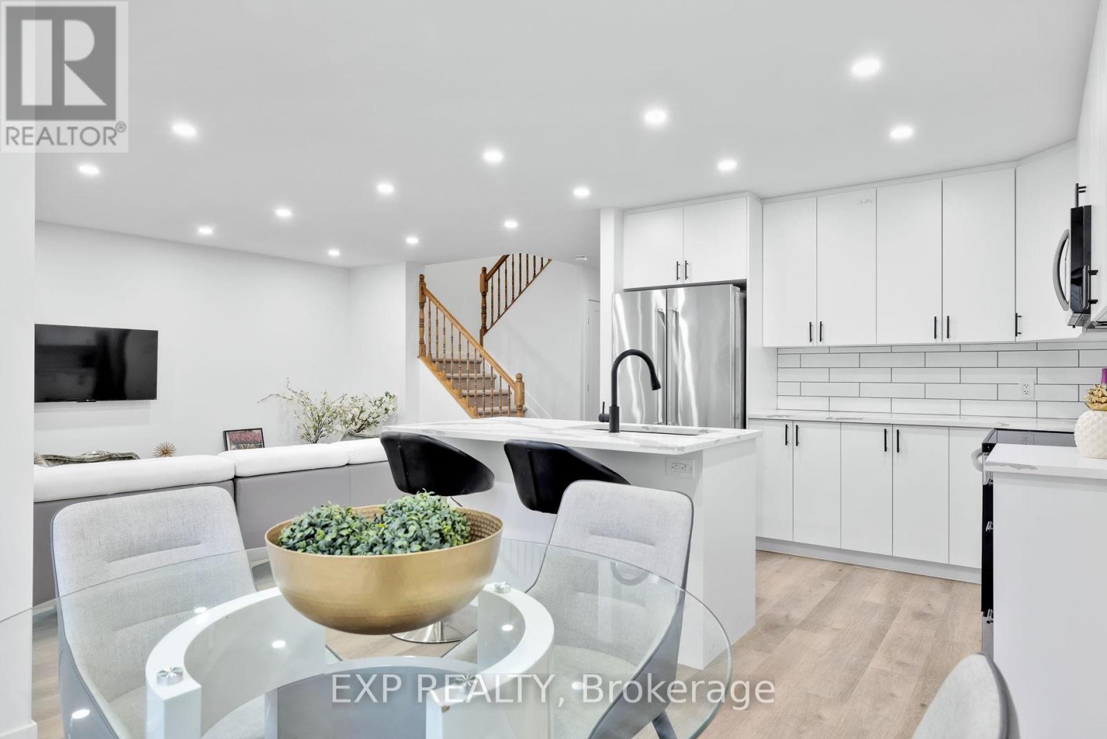 12 Marabrooke Street, Ottawa, Ontario  K2G 7A1 - Photo 16 - X12824450