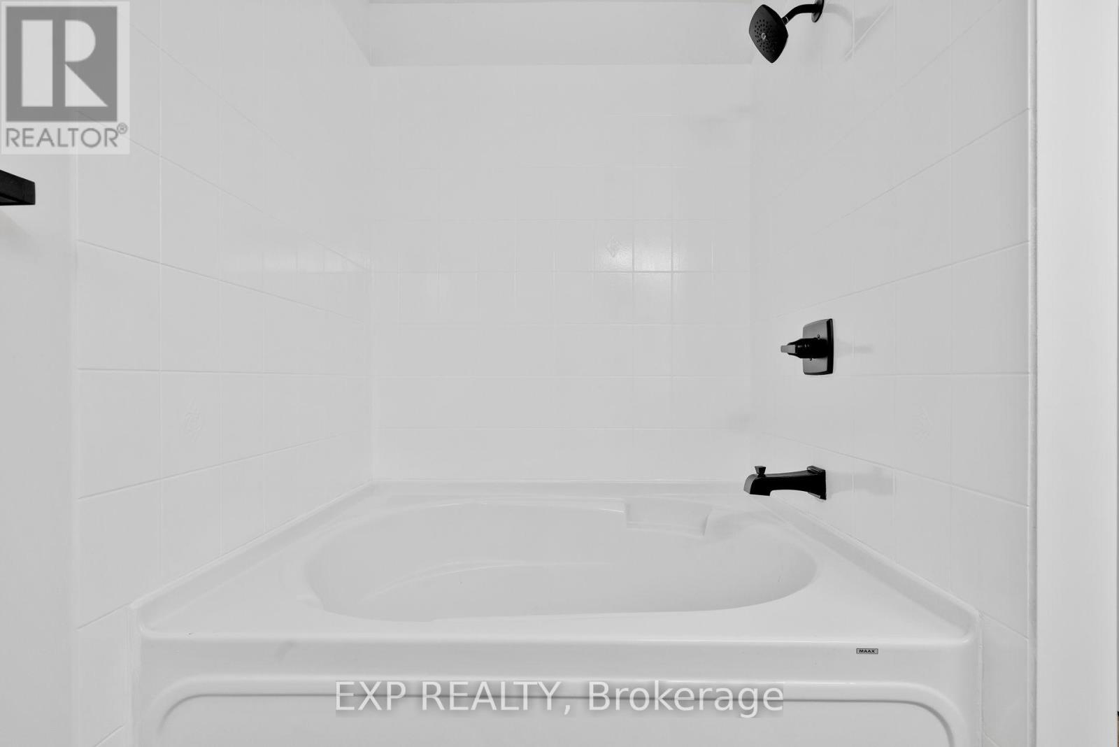 12 Marabrooke Street, Ottawa, Ontario  K2G 7A1 - Photo 25 - X12824450