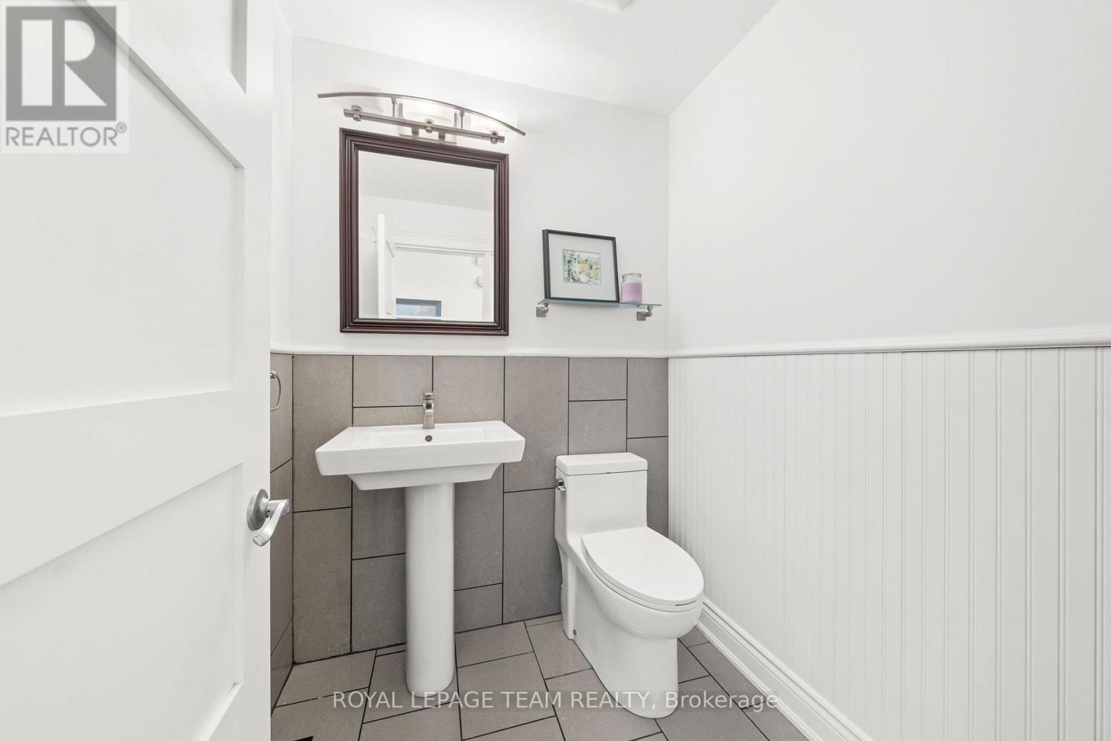 28 Maplehill Way, Ottawa, Ontario  K2C 3H1 - Photo 27 - X12824502