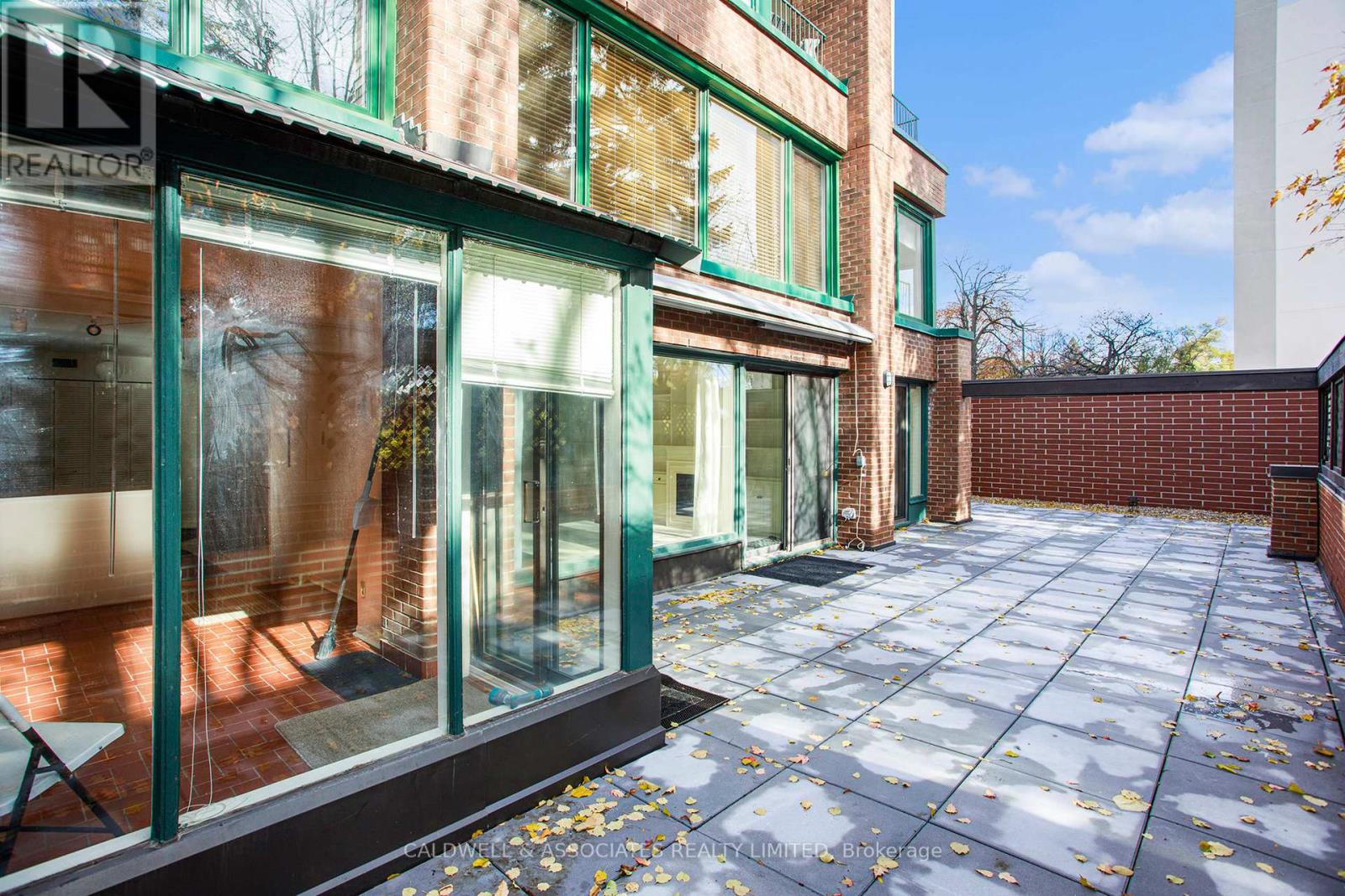 1 - 140 Rideau Terrace, Ottawa, Ontario  K1M 0Z2 - Photo 2 - X12824518