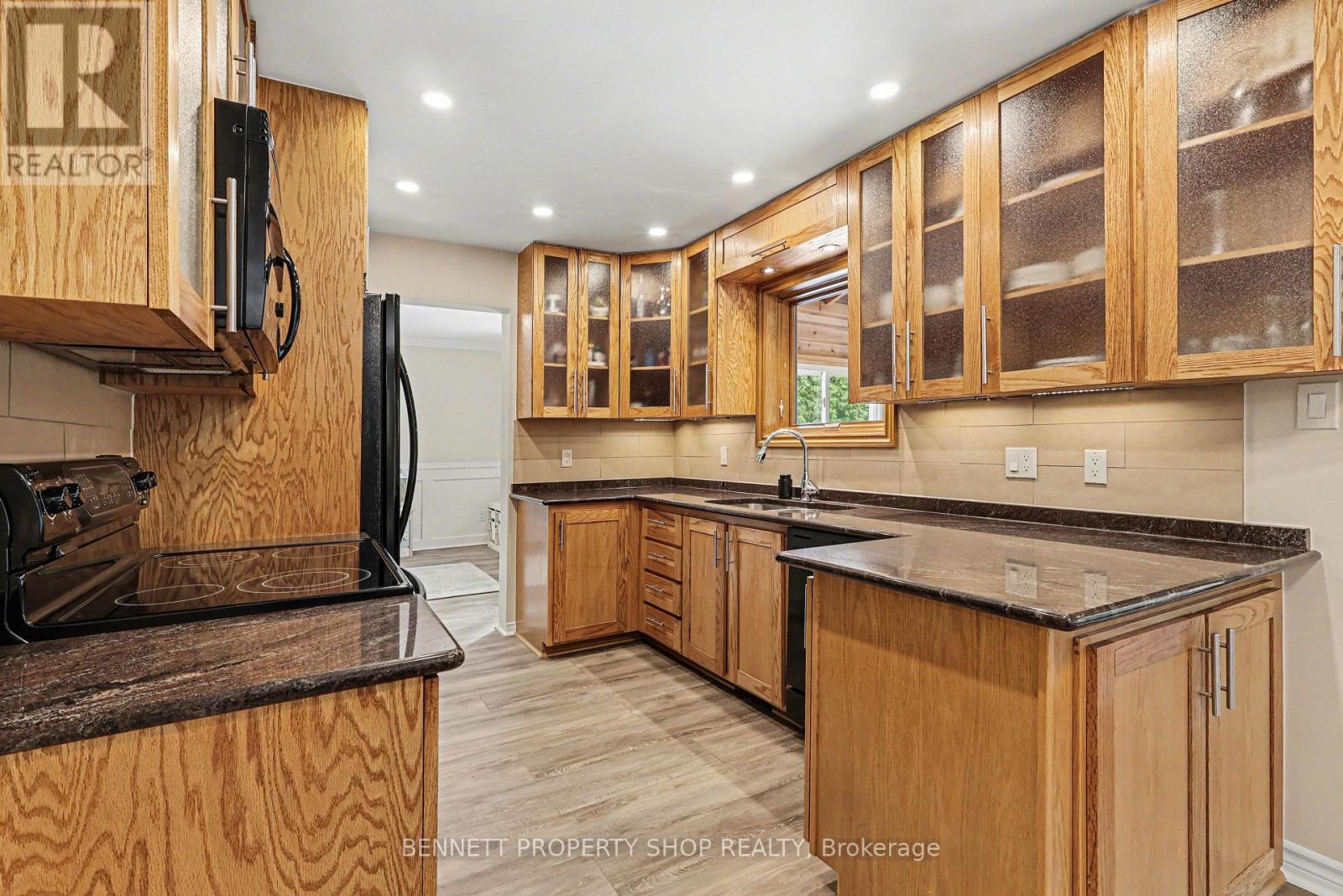 216 Macdougall Street, Russell, Ontario  K4R 1A5 - Photo 9 - X12824546