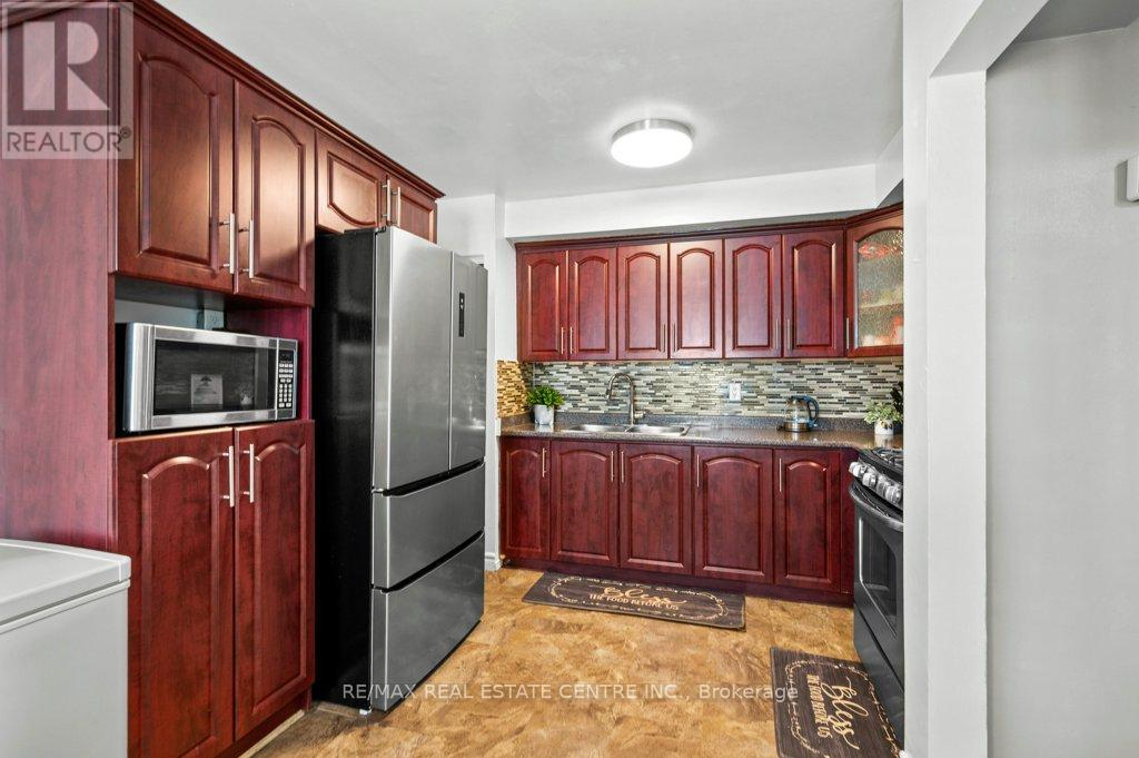 47 - 7255 Dooley Drive, Mississauga, Ontario  L4T 2S7 - Photo 7 - W12614578