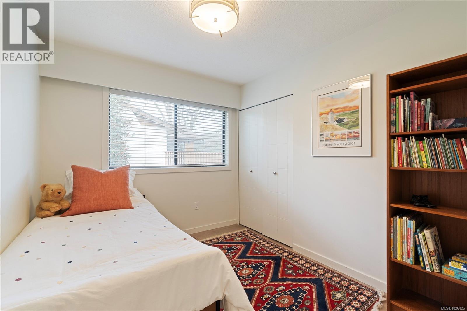 1662 Barksdale Dr, Saanich, British Columbia  V8N 4Z8 - Photo 31 - 1026426