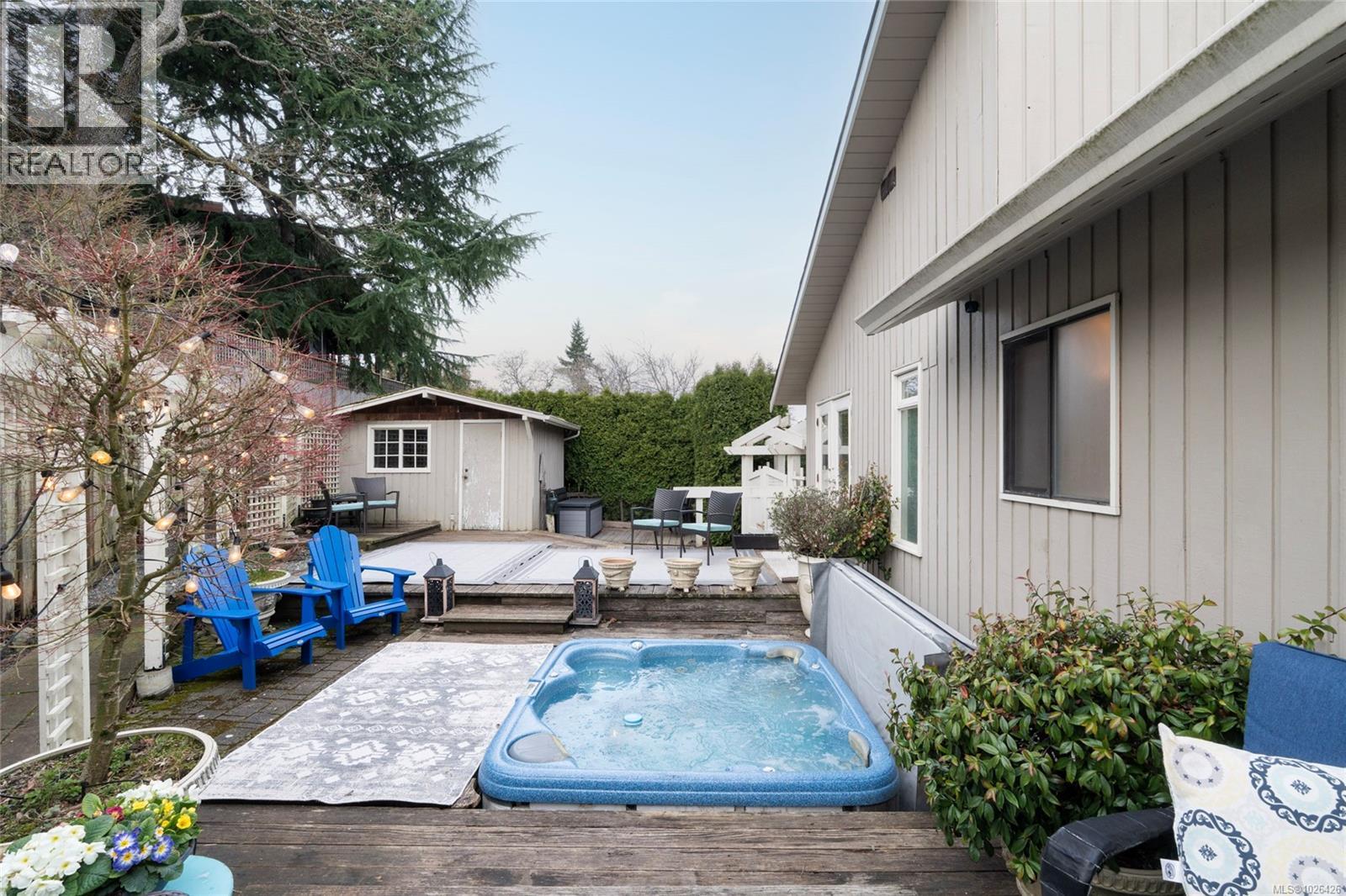 1662 Barksdale Dr, Saanich, British Columbia  V8N 4Z8 - Photo 43 - 1026426