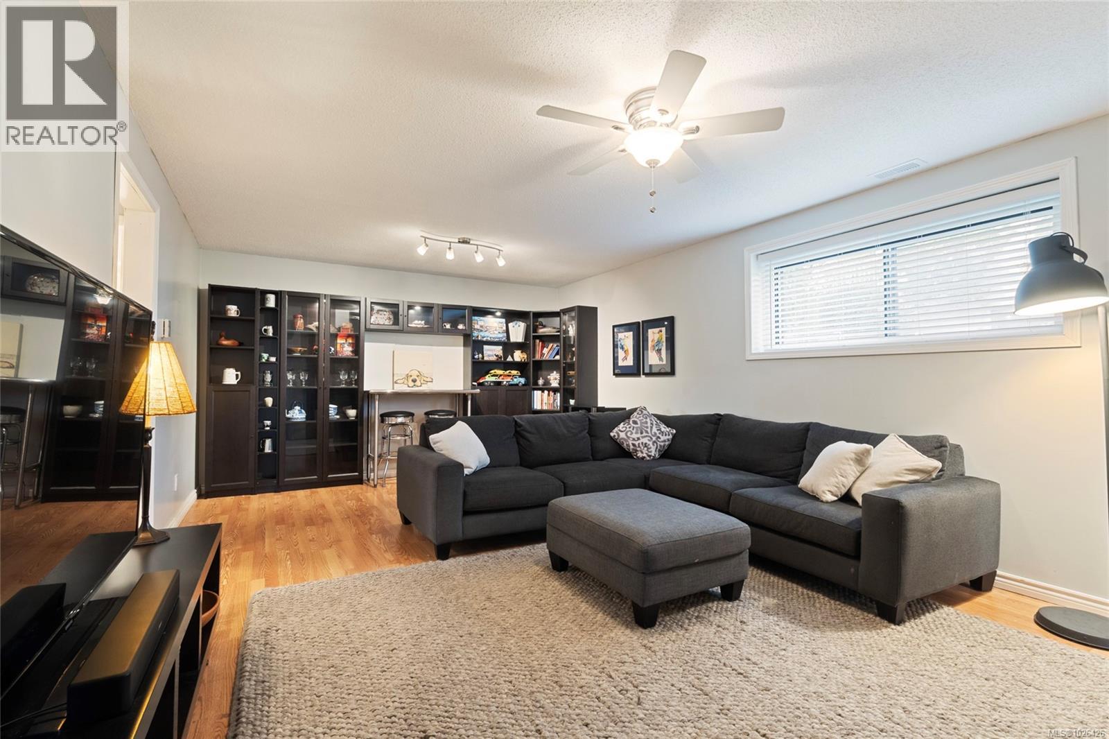 1662 Barksdale Dr, Saanich, British Columbia  V8N 4Z8 - Photo 52 - 1026426