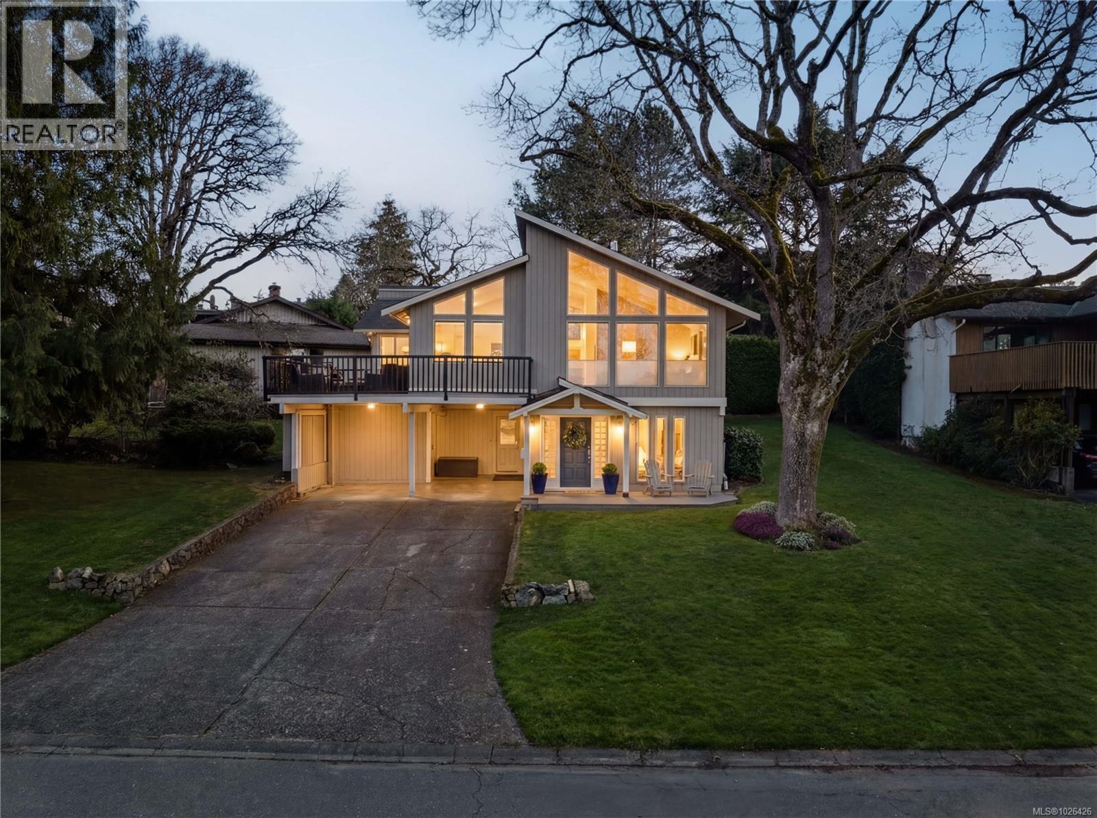 1662 Barksdale Dr, Saanich, British Columbia  V8N 4Z8 - Photo 74 - 1026426