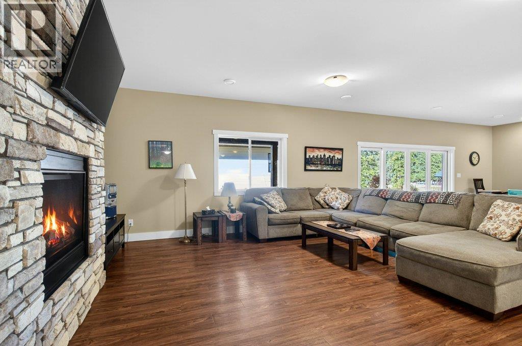 1221 23 Street Se, Salmon Arm, British Columbia  V1E 0C7 - Photo 45 - 10376279