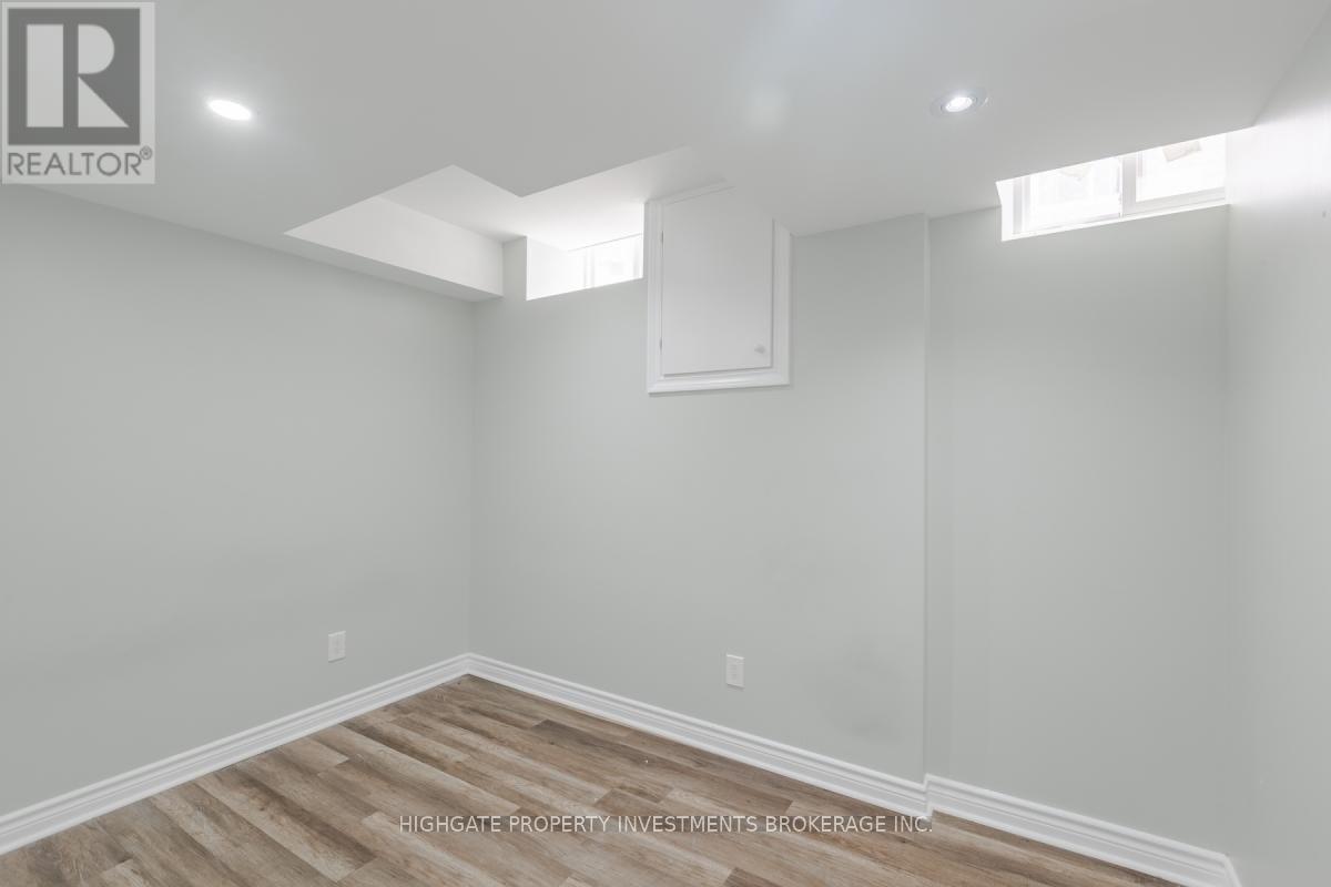 Main&lo - 370 Margueretta Street, Toronto, Ontario  M6H 3S4 - Photo 14 - C12824424