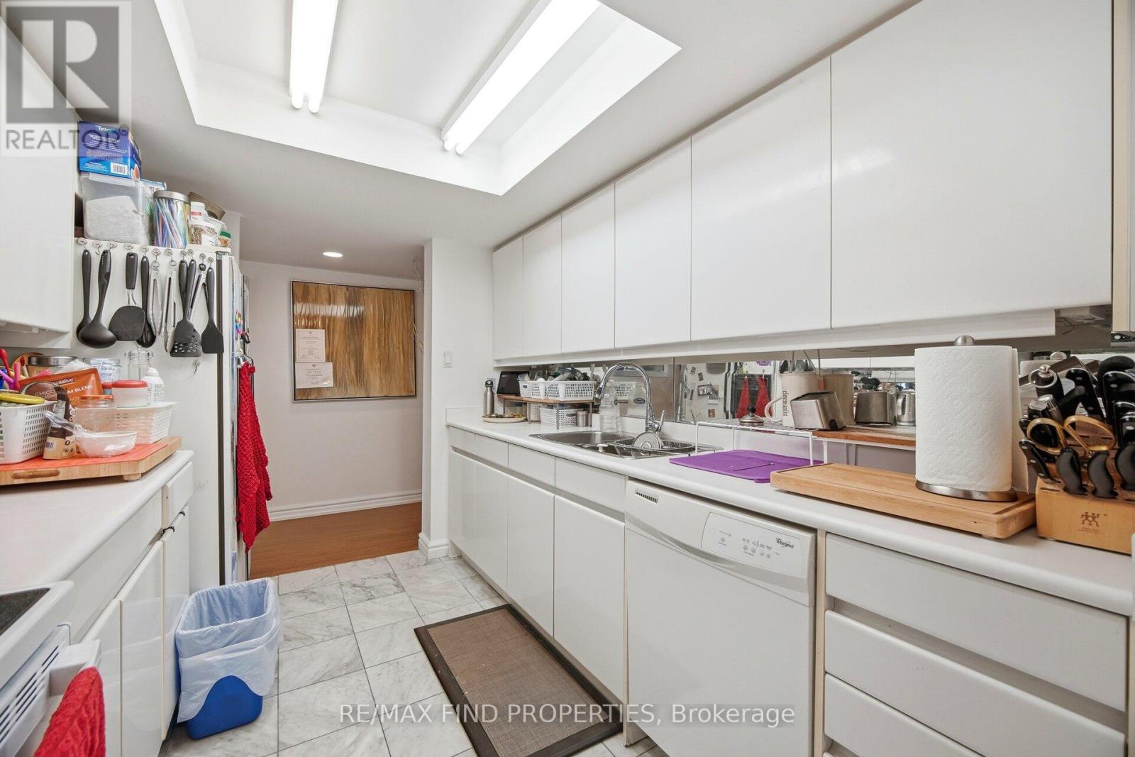 1203 - 33 University Avenue, Toronto, Ontario  M5J 2S7 - Photo 11 - C12824456