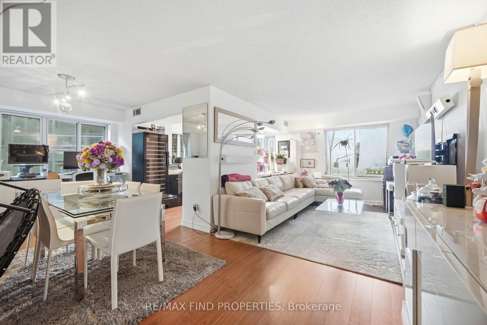 1203 - 33 University Avenue, Toronto, Ontario  M5J 2S7 - Photo 15 - C12824456