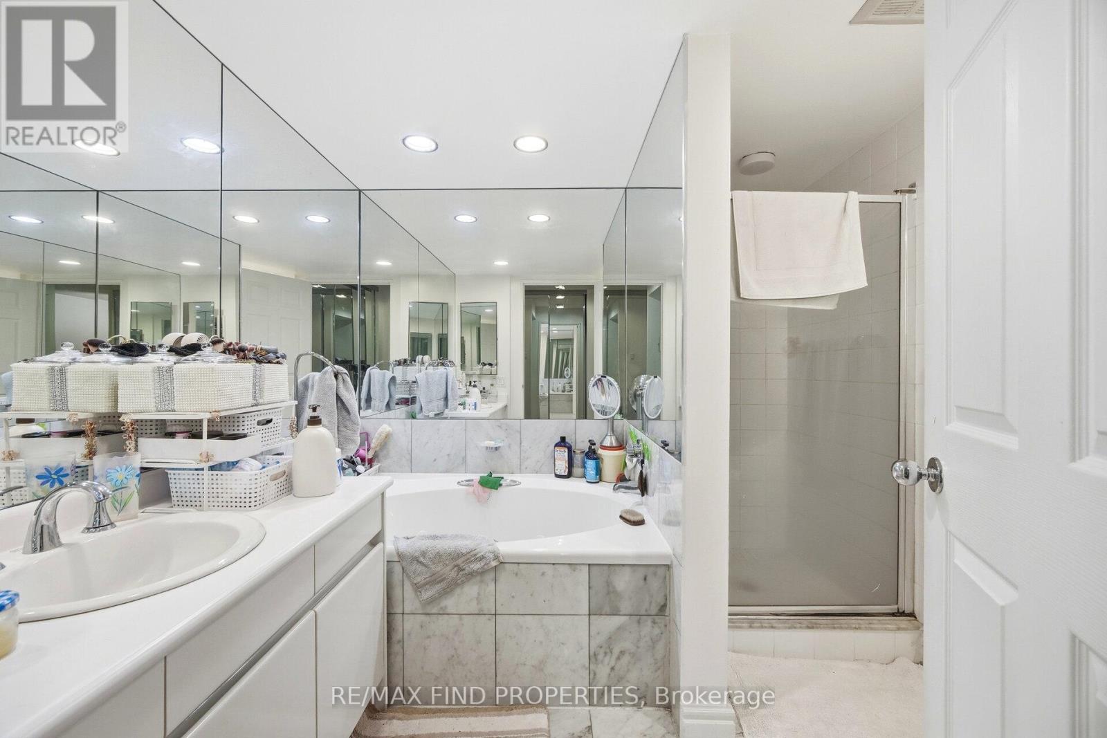 1203 - 33 University Avenue, Toronto, Ontario  M5J 2S7 - Photo 22 - C12824456