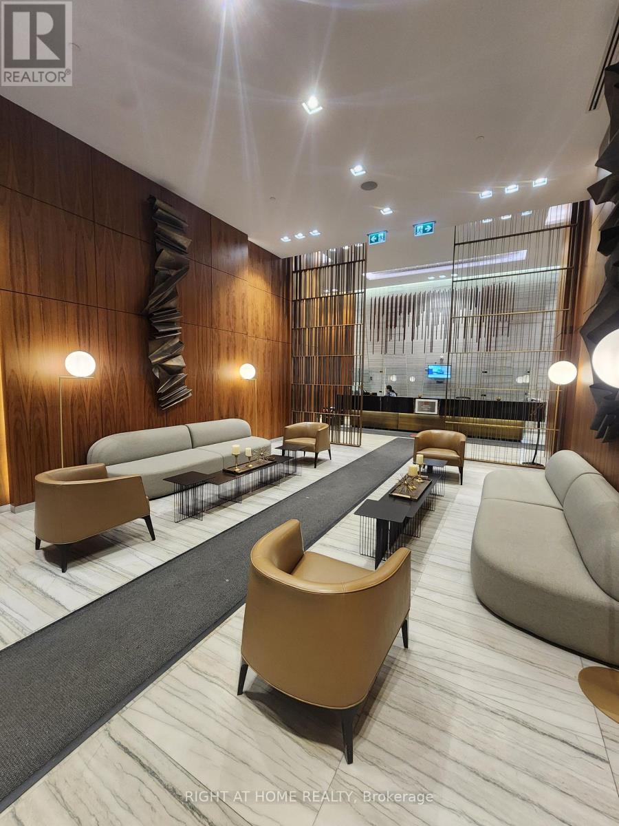 3808 - 8 Eglinton Avenue E, Toronto, Ontario  M4P 0C1 - Photo 2 - C12824572