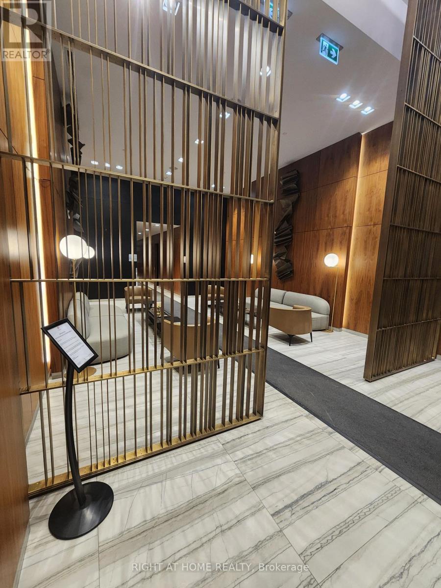 3808 - 8 Eglinton Avenue E, Toronto, Ontario  M4P 0C1 - Photo 3 - C12824572