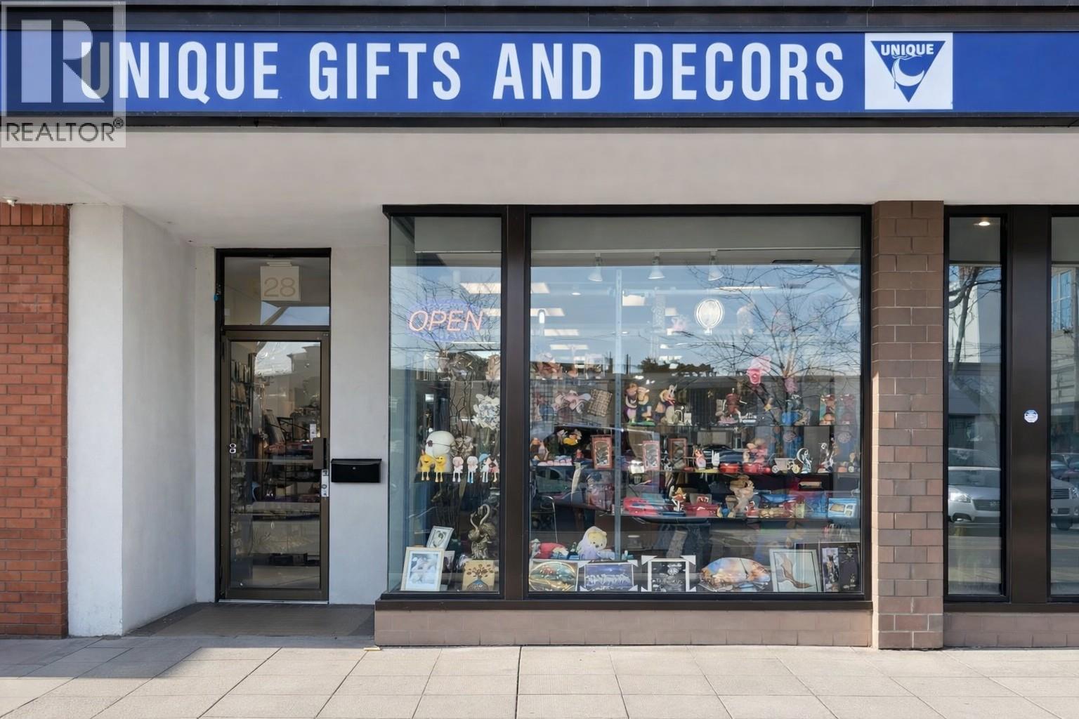 528 Bernard Avenue, Kelowna North, Kelowna by JUDGE TEAM 528 Bernard Avenue, Kelowna North, Kelowna