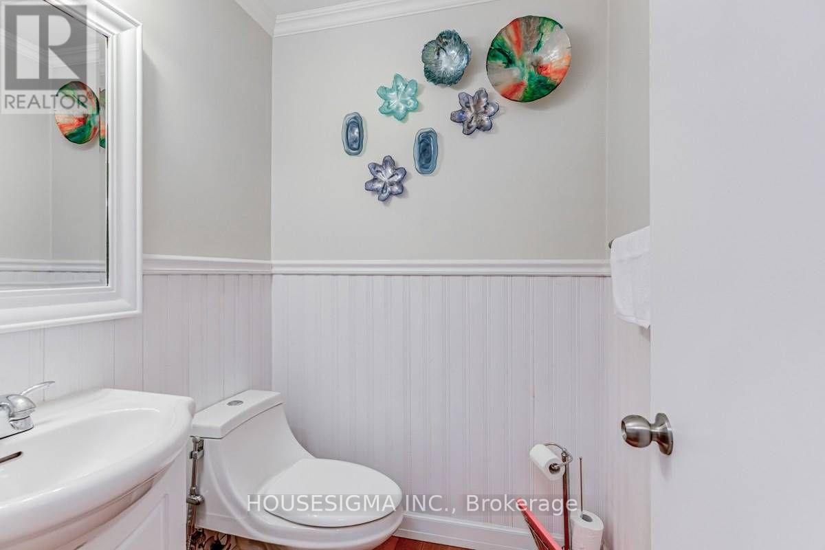 18 Fisher Crescent, Ajax (Central West), Ontario  L1T 2E6 - Photo 11 - E12824428