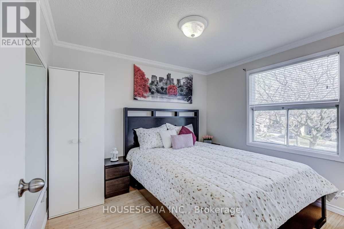 18 Fisher Crescent, Ajax (Central West), Ontario  L1T 2E6 - Photo 16 - E12824428