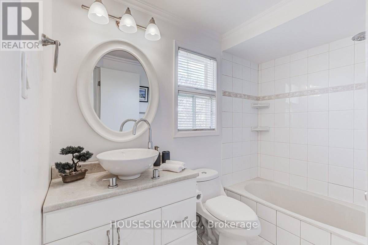 18 Fisher Crescent, Ajax (Central West), Ontario  L1T 2E6 - Photo 20 - E12824428