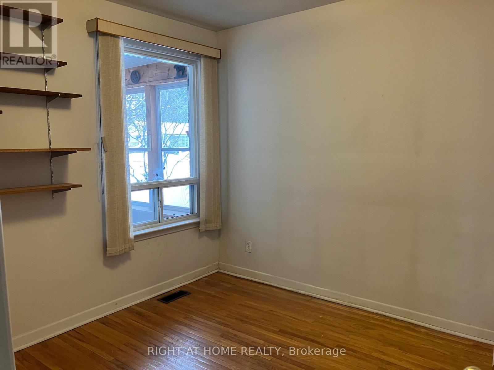 29 Rowatson Road, Toronto, Ontario  M1E 1K2 - Photo 10 - E12824486