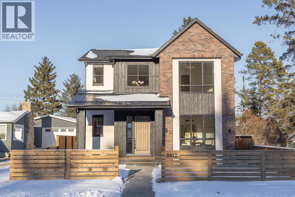 8812 33 Avenue NW, Calgary, Alberta