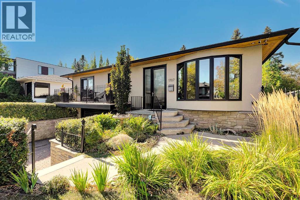 1707 Suffolk Street SW, Calgary, Alberta