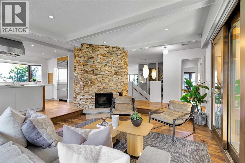 1707 Suffolk Street Sw, Calgary, Alberta  T3C 2N3 - Photo 2 - A2286406