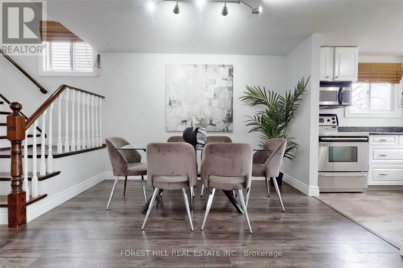 213 Hickling Trail, Barrie (Grove East), Ontario  L4M 5W6 - Photo 2 - S12824508