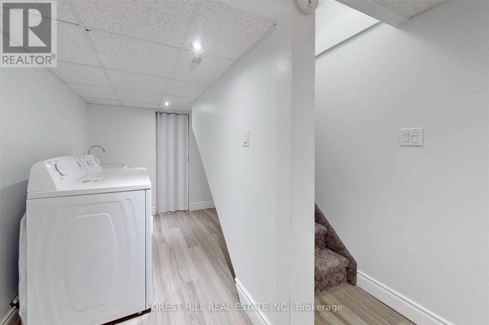 213 Hickling Trail, Barrie (Grove East), Ontario  L4M 5W6 - Photo 22 - S12824508