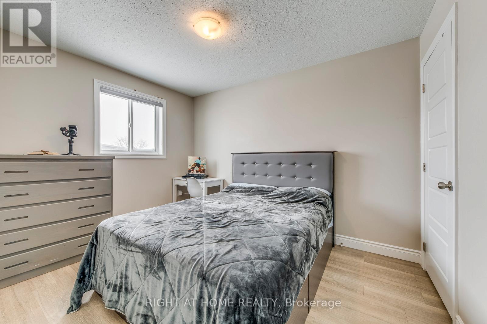 30 Brighton Road, Barrie, Ontario  L4M 6S4 - Photo 27 - S12824578