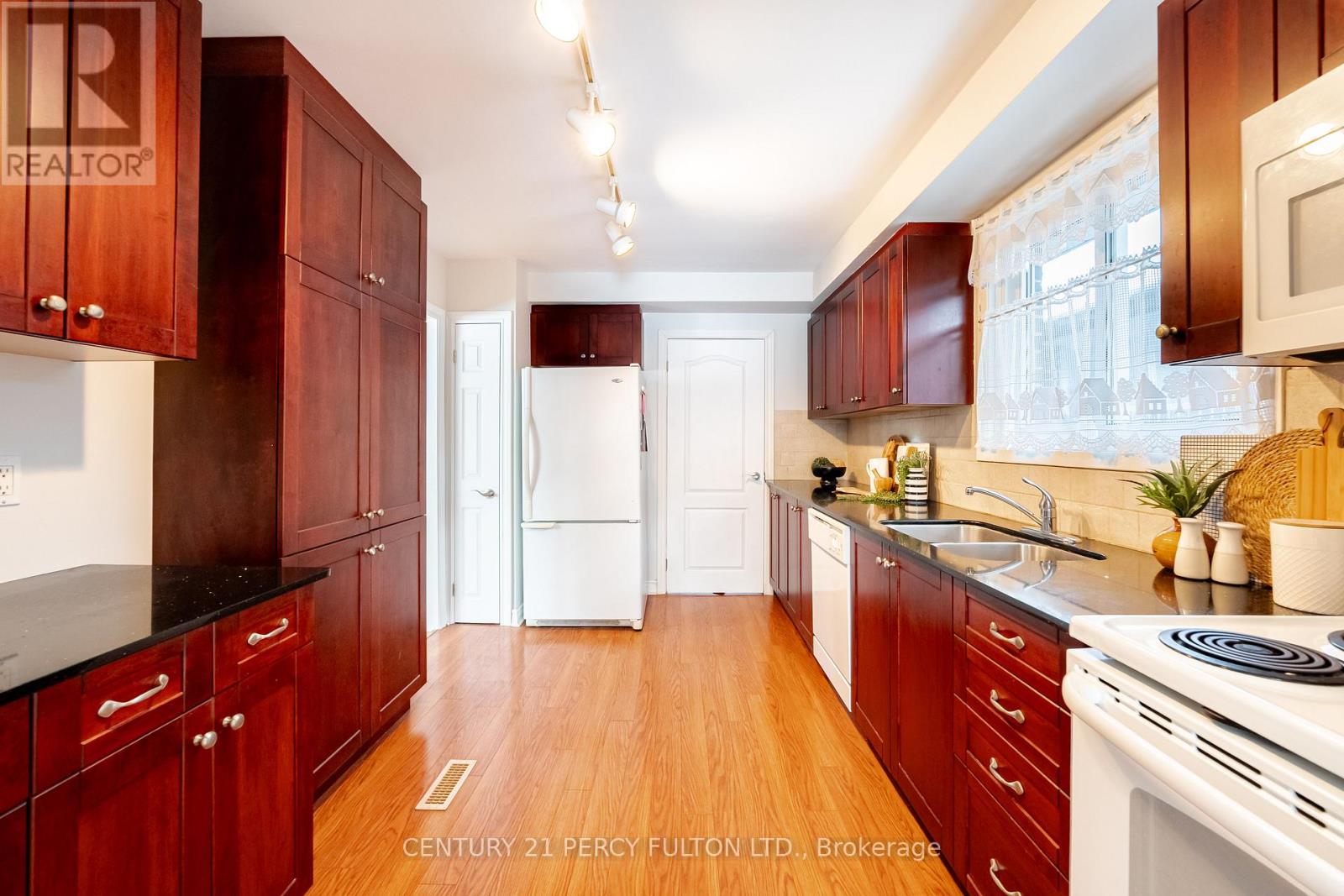 1 Marcella Street, Toronto, Ontario  M1G 1K7 - Photo 5 - E12819206