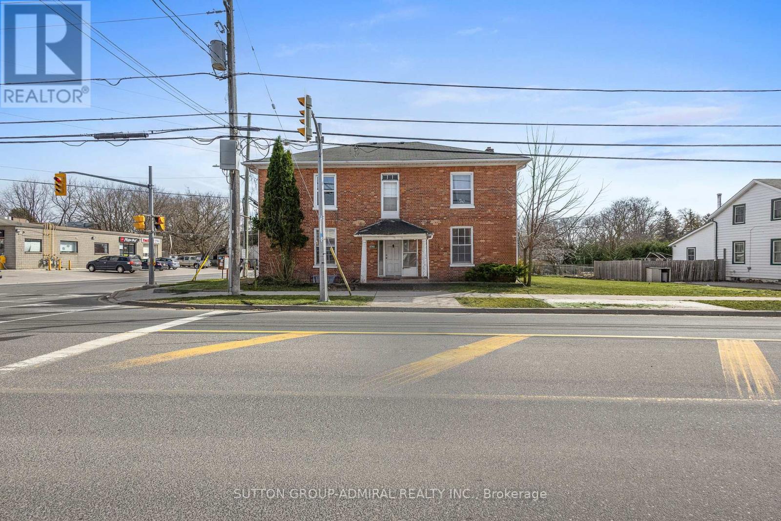 6745 Main Street, Whitchurch-Stouffville, Ontario  L4A 6B5 - Photo 11 - N12824322