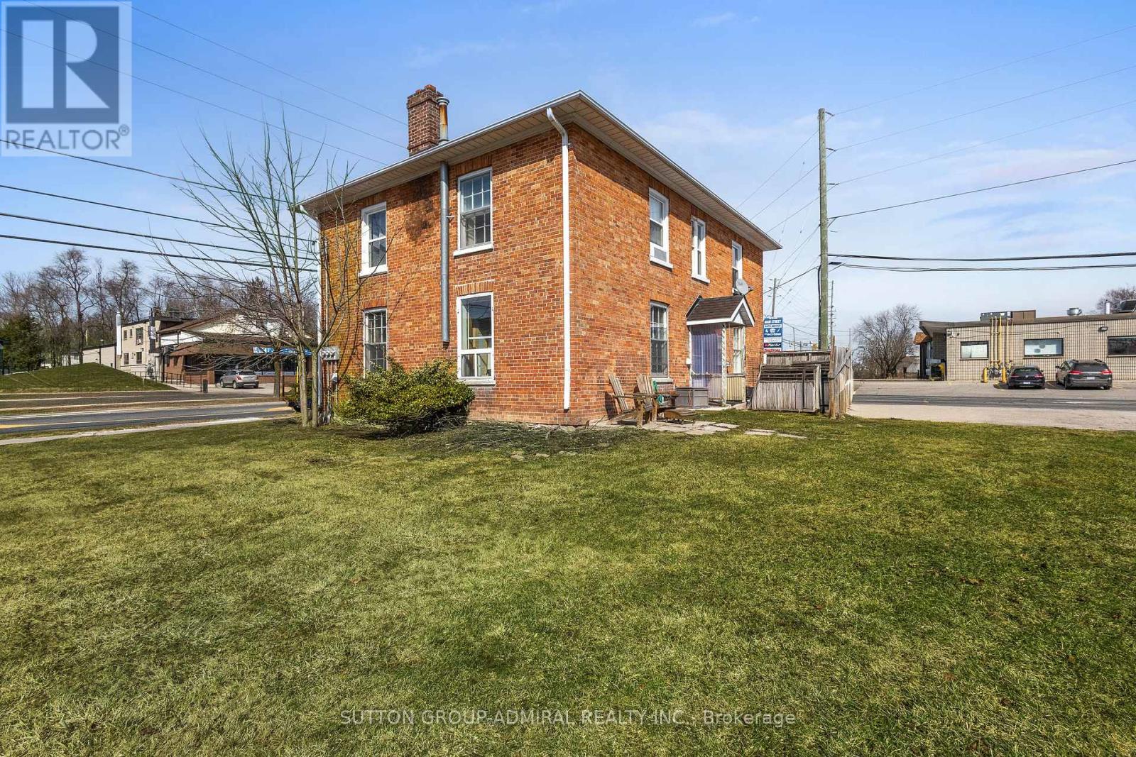 6745 Main Street, Whitchurch-Stouffville, Ontario  L4A 6B5 - Photo 8 - N12824322