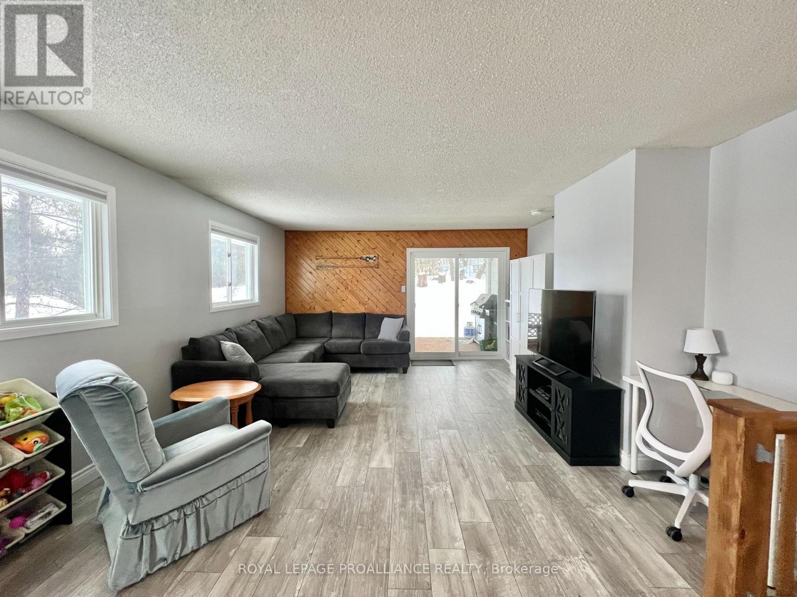 14 South Park Street, Quinte West, Ontario  K0K 2C0 - Photo 5 - X12812594