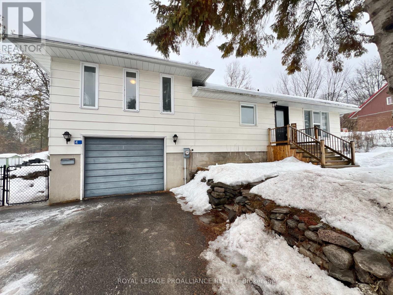 14 South Park Street, Quinte West, Ontario  K0K 2C0 - Photo 3 - X12812594
