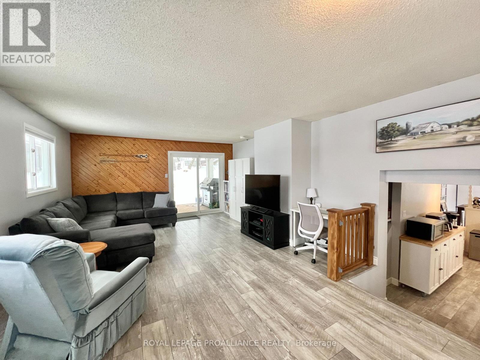 14 South Park Street, Quinte West, Ontario  K0K 2C0 - Photo 4 - X12812594
