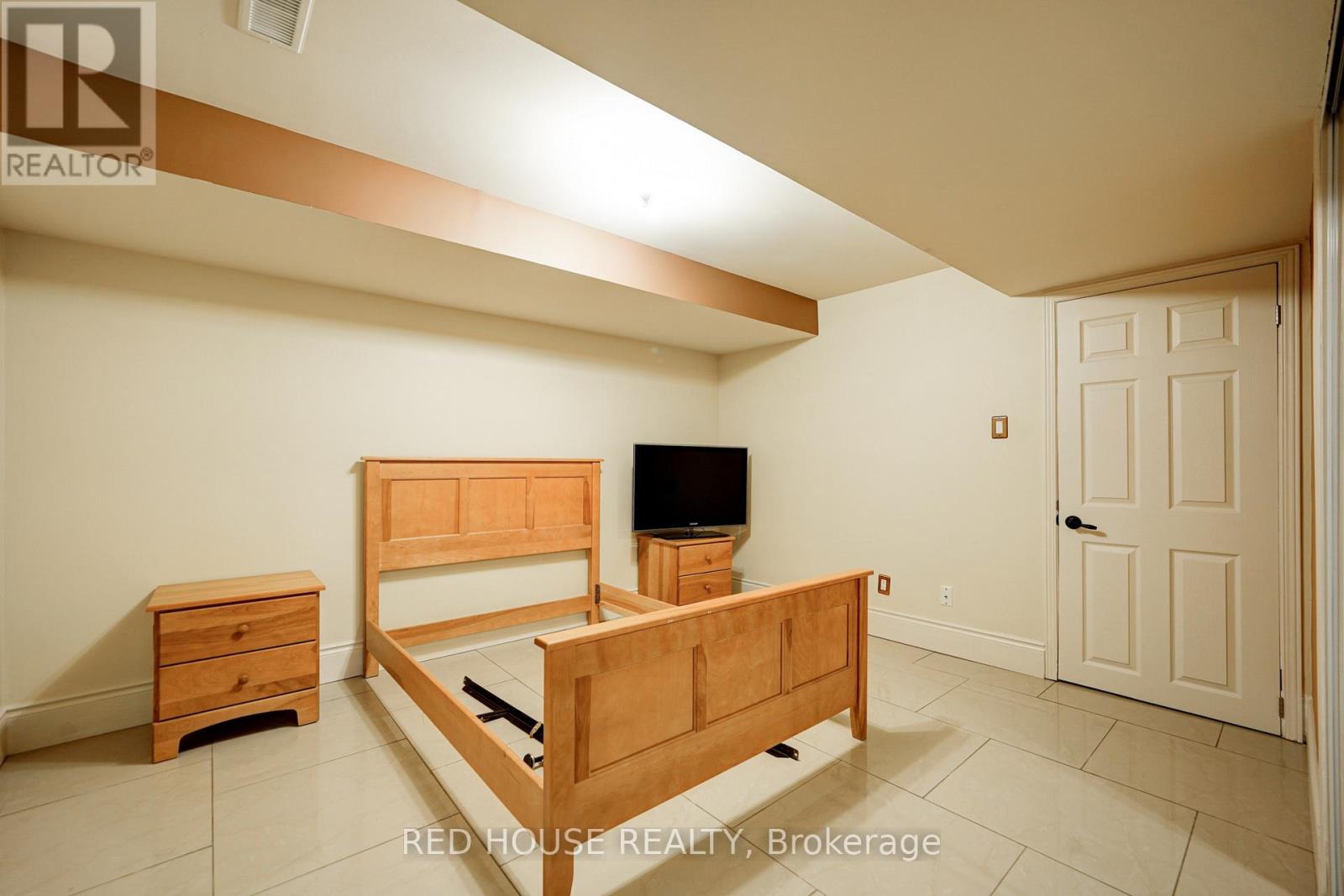 Bsmt - 4450 Mayflower Drive, Mississauga, Ontario  L5R 1S6 - Photo 13 - W12824444