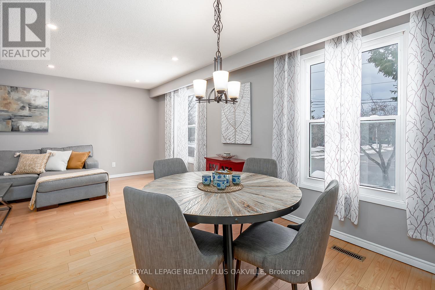 2339 Hixon Street, Oakville, Ontario  L6L 1T7 - Photo 14 - W12824452