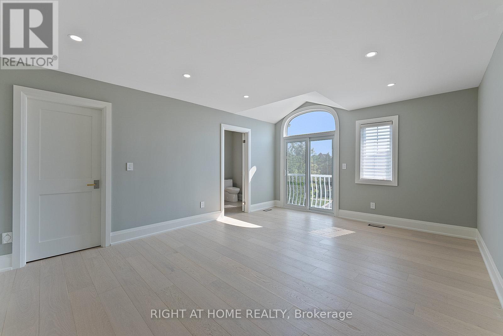 10 Riverwood Terrace, Caledon, Ontario  L7E 1S1 - Photo 8 - W12824484