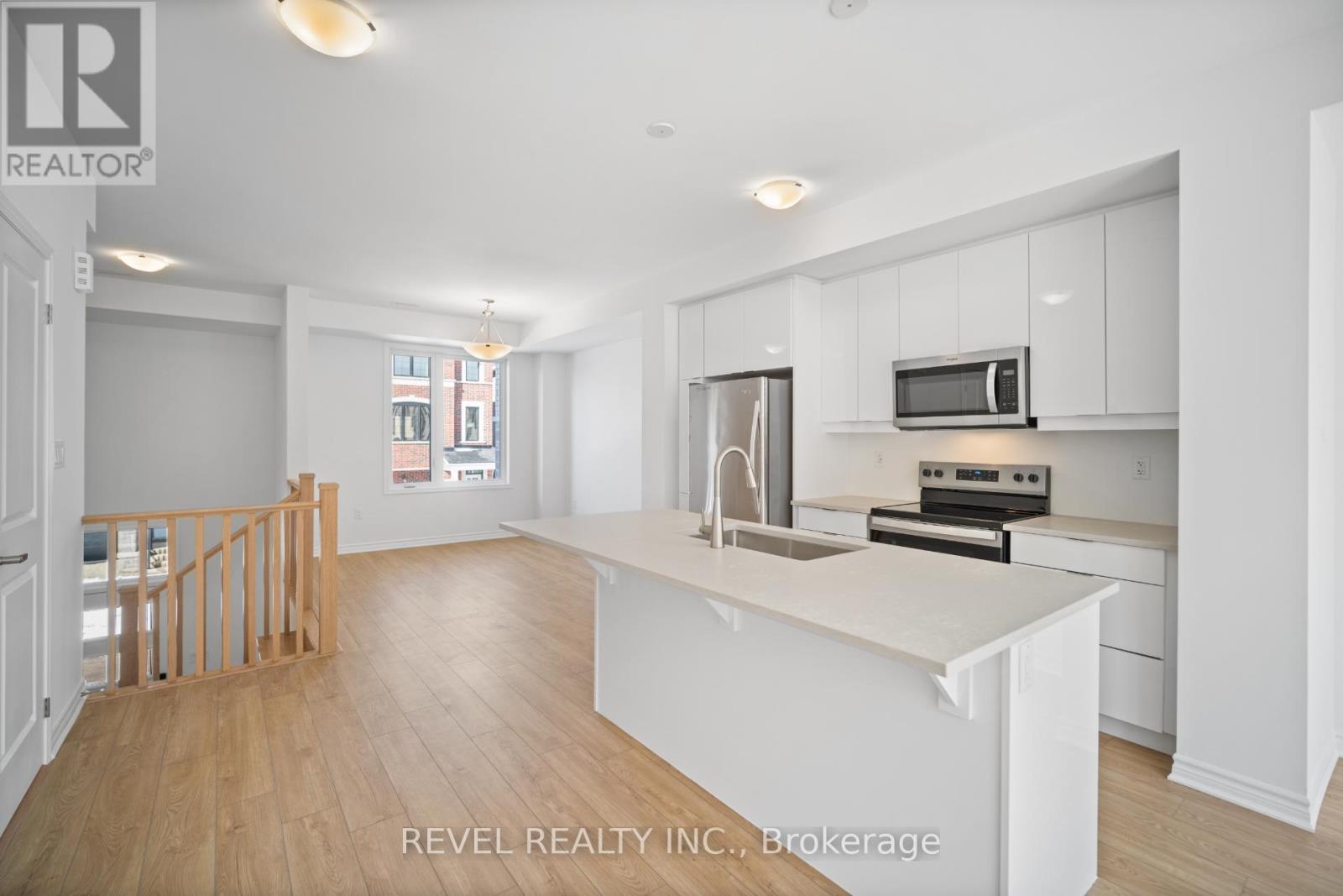 15 Yellow Rail Crescent, Brampton, Ontario  L7A 5M7 - Photo 4 - W12824512