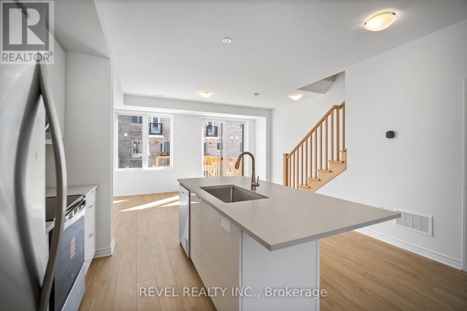 15 Yellow Rail Crescent, Brampton, Ontario  L7A 5M7 - Photo 7 - W12824512