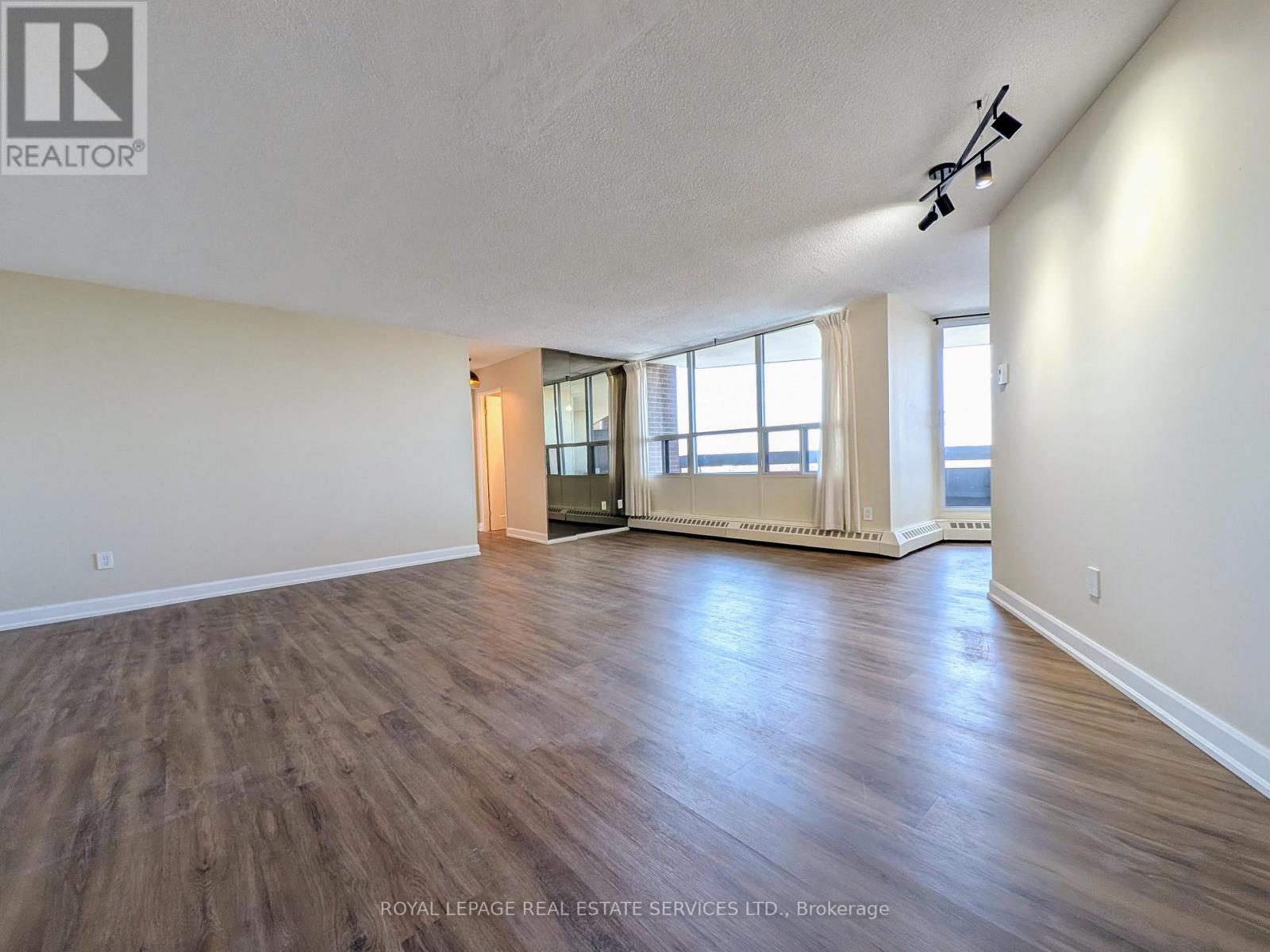 1202 - 335 Mill Road, Toronto (Eringate-Centennial-West Deane), Ontario  M9C 1Y6 - Photo 4 - W12824568