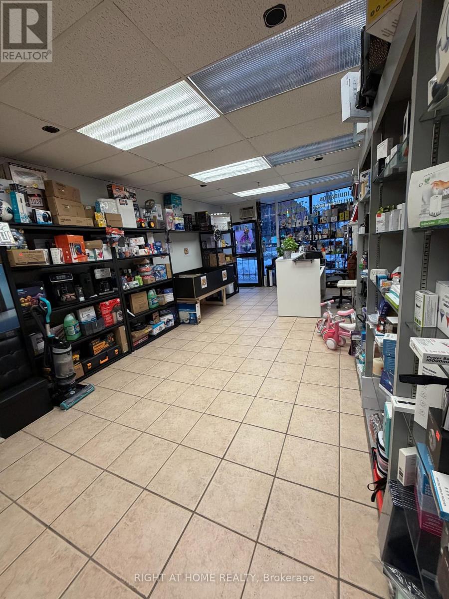 3111 Dundas Street W, Toronto, Ontario  M6P 1Z9 - Photo 3 - W12824570