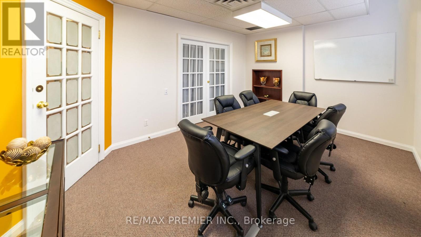 55-201 - 55 Village Centre Place, Mississauga, Ontario  L4Z 1V9 - Photo 10 - W12824592