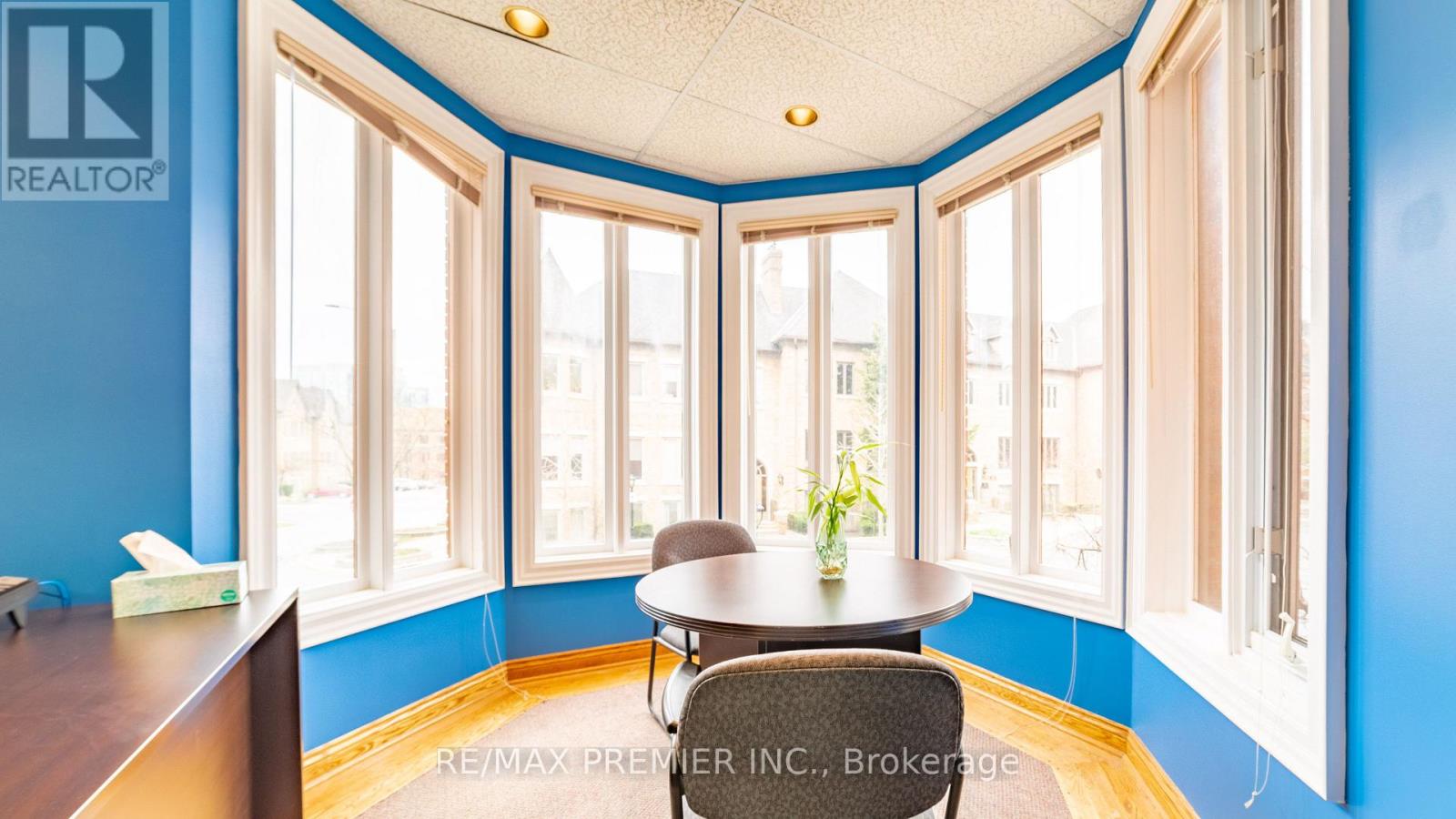 55-201 - 55 Village Centre Place, Mississauga, Ontario  L4Z 1V9 - Photo 4 - W12824592